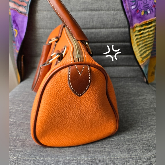 NWT Dooney & Bourke Clementine 🍊 Pebble Leather Barrel Satchel - Picture 4 of 10